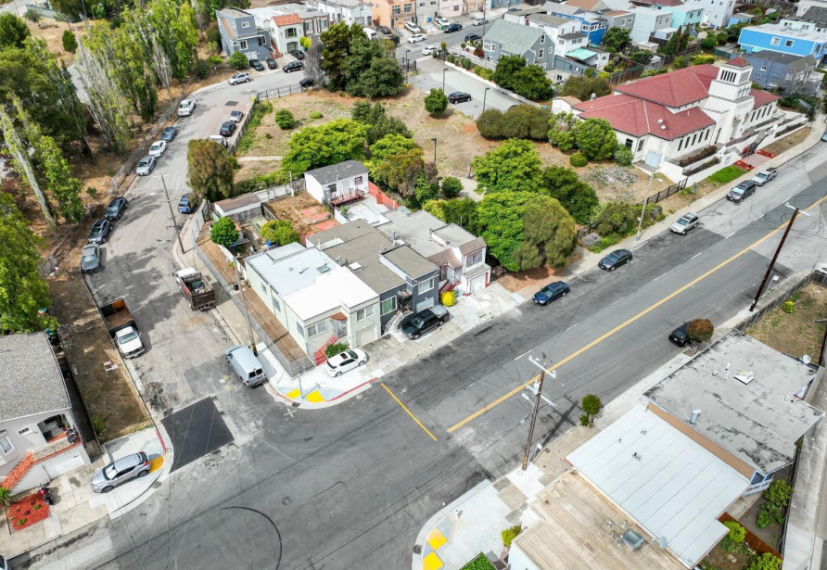 Neighborhood Neighborhood-1